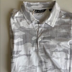 Travis Mathew Beachside Stealth Gray Camo Golf Polo Shirt Mens Medium NWT